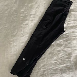 Lulu Lemon size 2 crop yoga